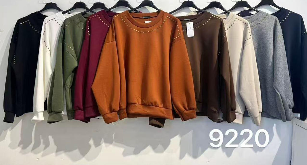 9220 Sudadera con Tachuelas