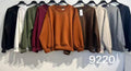 9220 Sudadera con Tachuelas