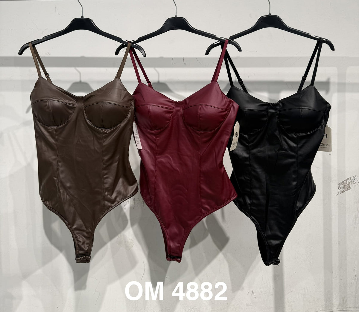 OM4882 Body